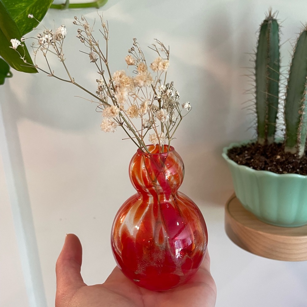 Super cute antique tie-dye blown glass vase